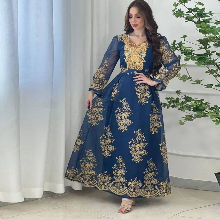 Ladies' Long Polyester Rhinestone Muslim Dress – Elegant Loose-Fit Traditional Wear