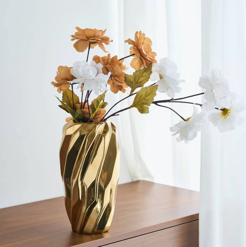 Luxury Vortex Shape Ceramic Gold Vase – Fancy Office & Home Flower Decoration